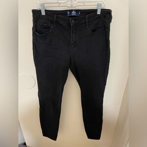 ✨Women’s Black Hollister Jeans Size 15R